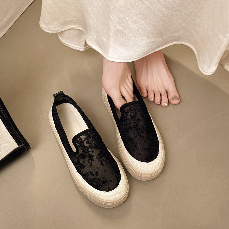 Damen Slip-On Sneakers mit floralem Stickdesign EB
