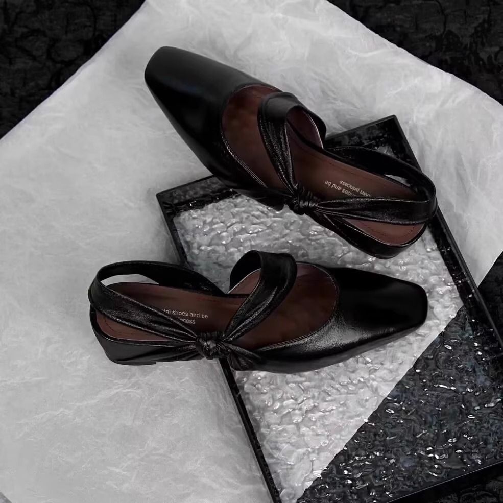 Damen Slingback-Pumps mit eleganter Schleifenverzierung und glänzender Oberfläche EB
