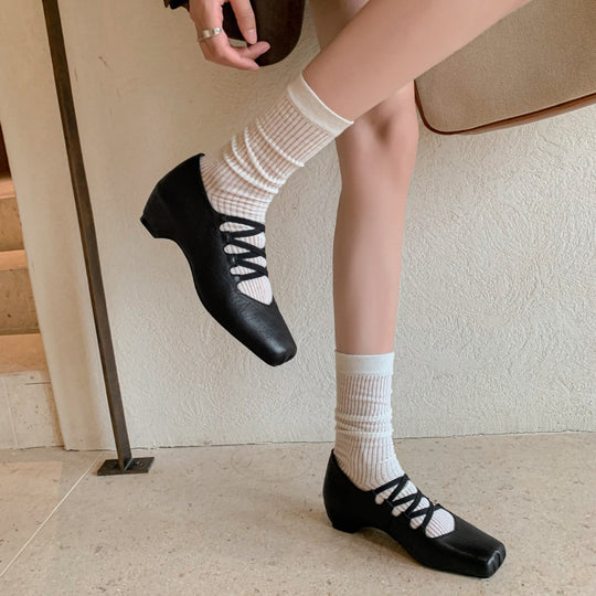 Damen Ballerinas mit einem innovativen Schnürdesign und komfortabler Einlegesohle EB