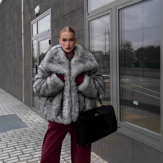 Damen elegante Kunstfelljacke mit voluminösem Kragen und verschließbaren Taschen EB