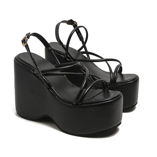 Damen Plateau-Sandaletten mit eleganten Riemen EB