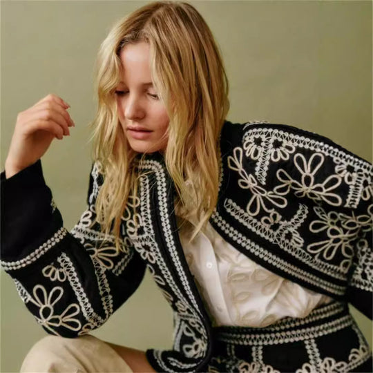 Damen gestickte Blumenjacke mit Volumenärmeln EB