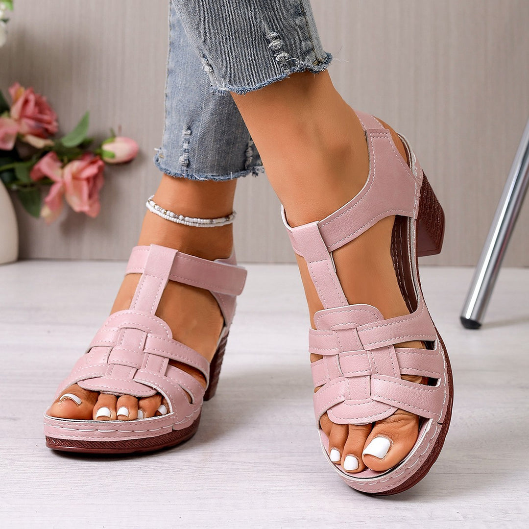 Damen Komfortable Riemchen-Sandalen mit geschwungenem Absatz und atmungsaktivem Leder EB
