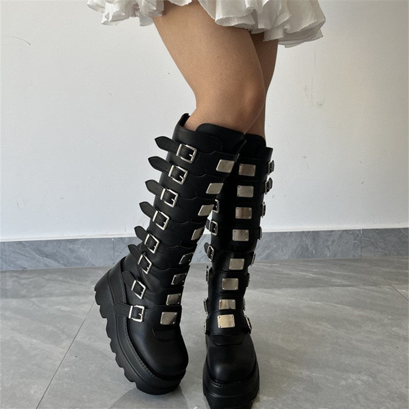 Damen Plattform Stiefel mit modischem Schnallen-Design und stabiler Sohle EB
