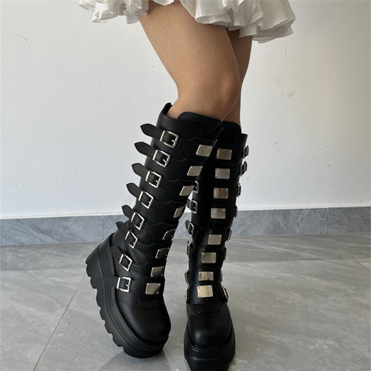 Damen Plattform Stiefel mit modischem Schnallen-Design und stabiler Sohle EB