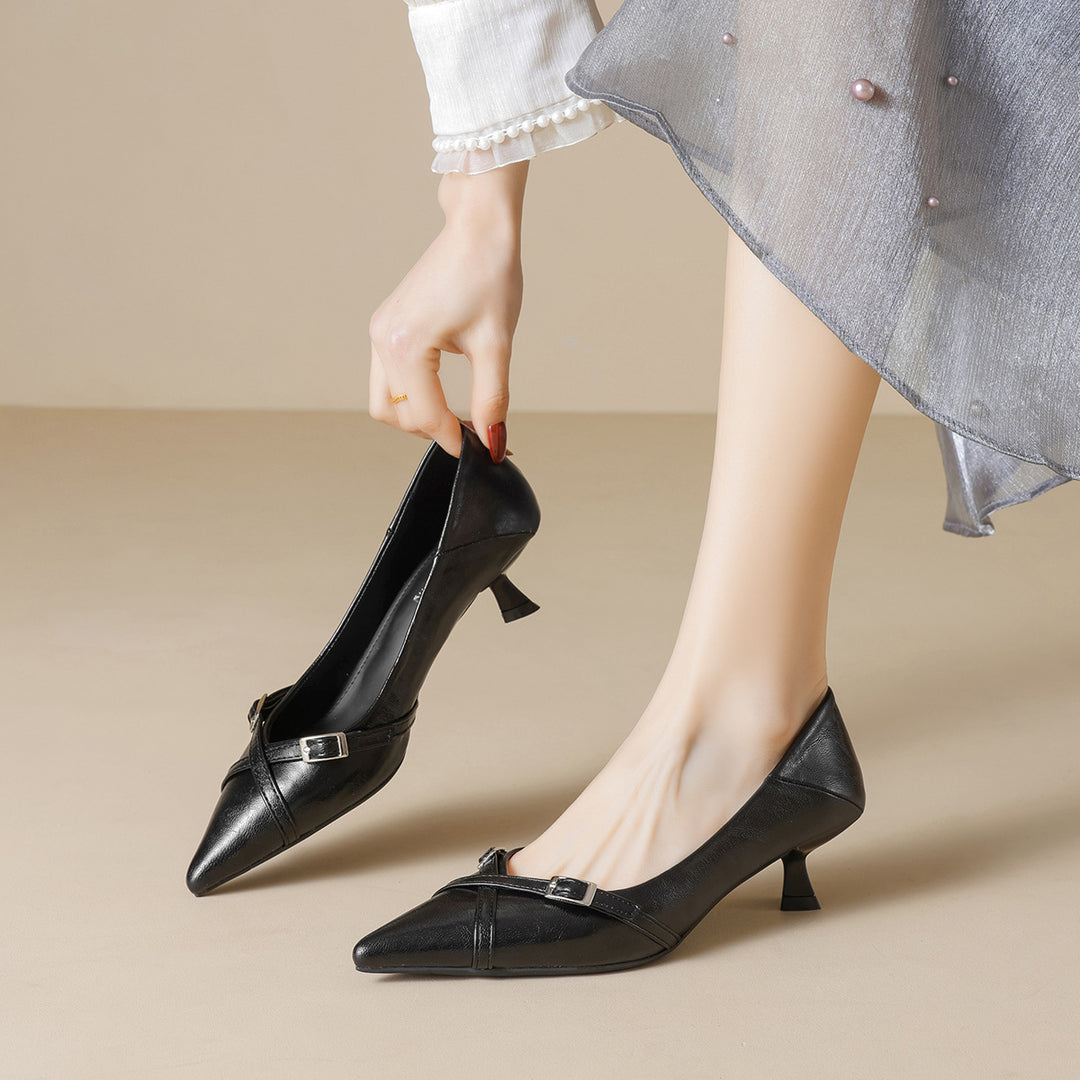 Damen schicke Pumps mit spitzem Zehenbereich und modischer Schnallenakzent EB