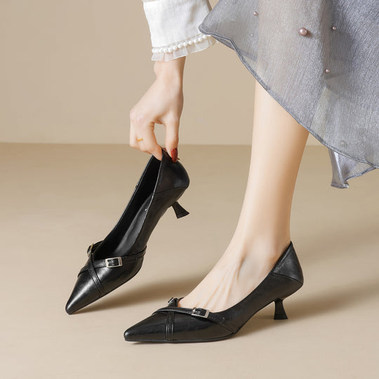 Damen schicke Pumps mit spitzem Zehenbereich und modischer Schnallenakzent EB