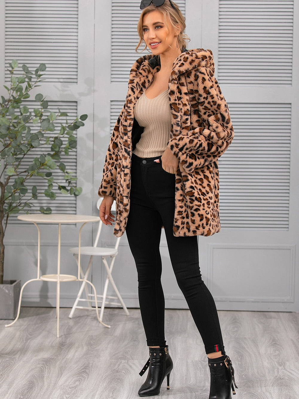Damen kuschelige Oversized-Jacke mit elegantem Leopardenmuster EB
