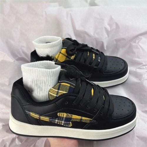 Damen Sportliche Sneakers mit grafischem Design EB