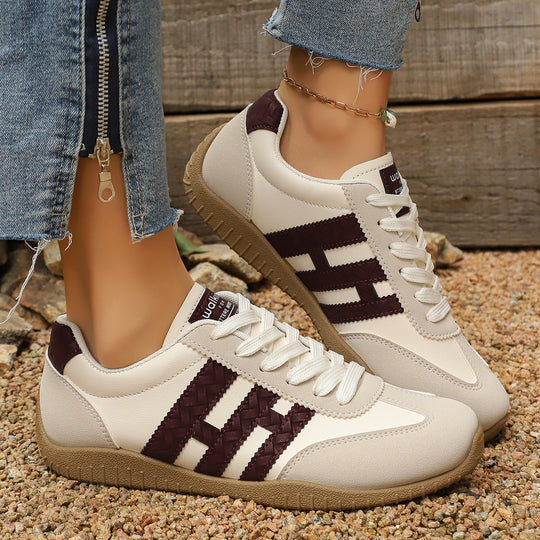 Damen Retro-Sneaker mit Gumsohle und gepolsterter Innensohle EB