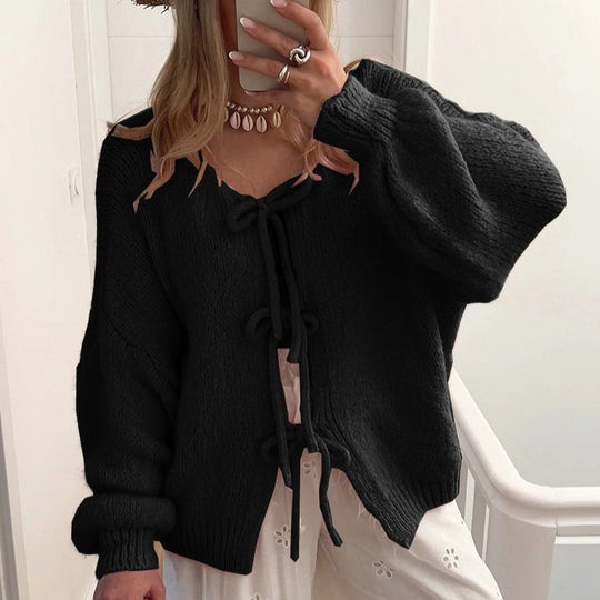 Damen Kuscheliger Strickcardigan mit großzügigem Schnitt und dekorativen Kordeln EB