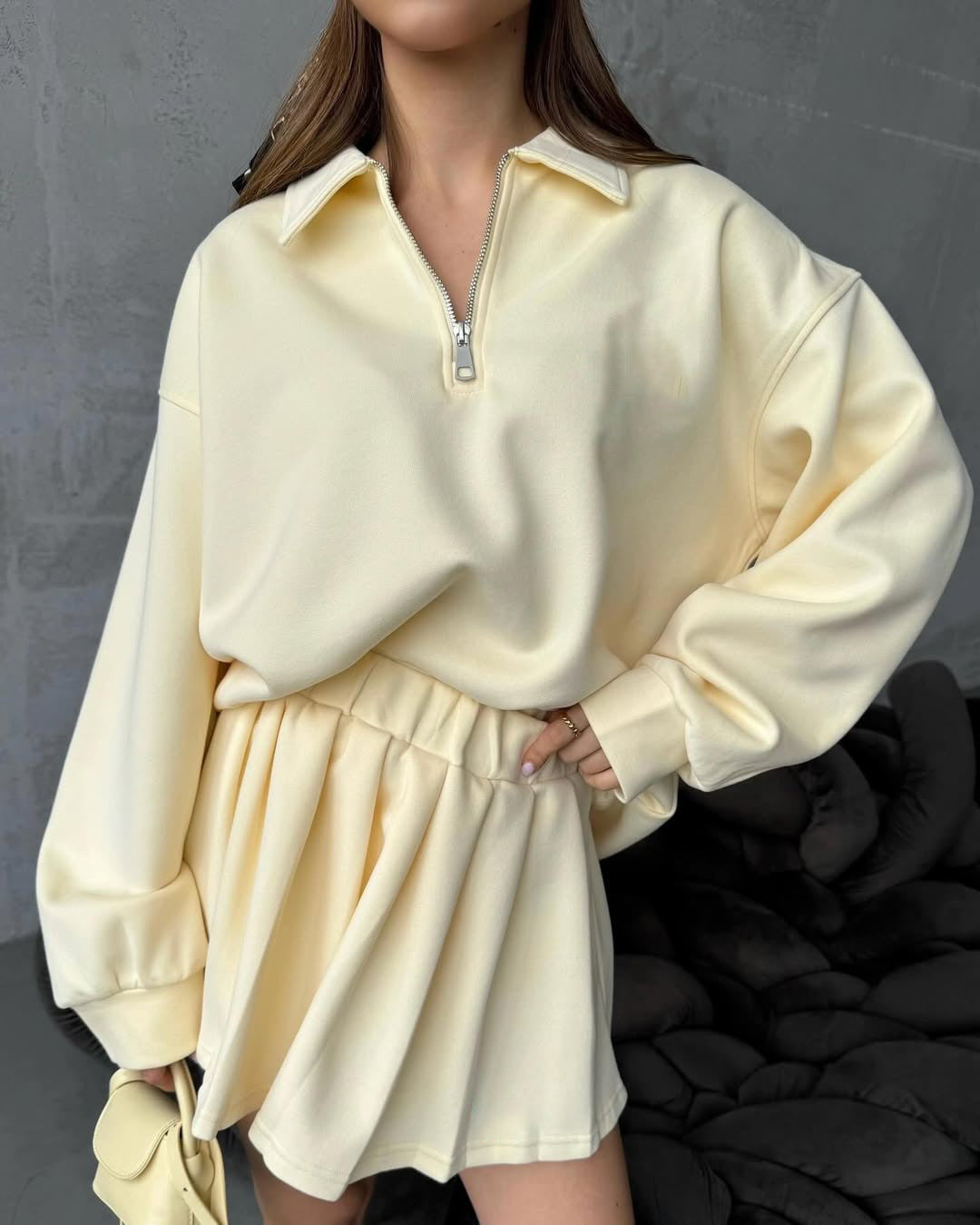 Damen sportlicher Pullover mit Kordelzug und Reißverschluss EB