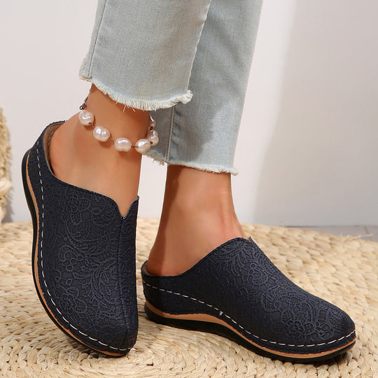 Damen Komfortable Clogs mit eleganter Spitzenstruktur und ergonomischem Fußbett EB