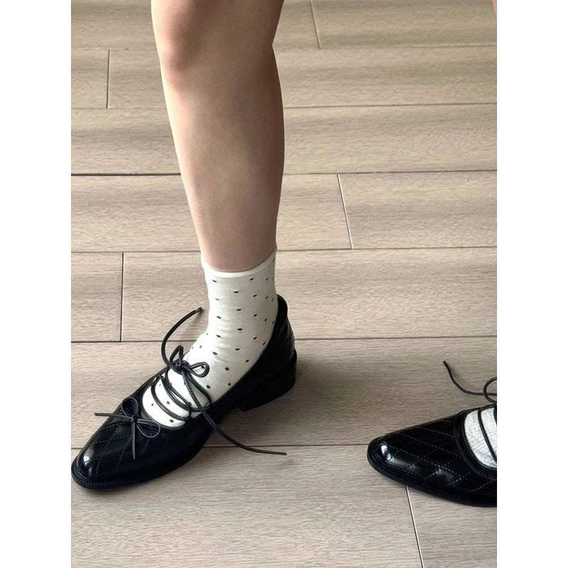 Damen edle Lackleder-Schuhe mit raffiniertem Schnürdesign EB