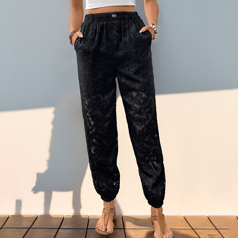 Damen Freizeithose mit floralem Samtlook und elastischem Bund EB