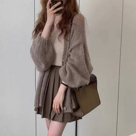 Damen Flauschiger Strickcardigan mit voluminösen Ärmeln und Knopfdetails EB