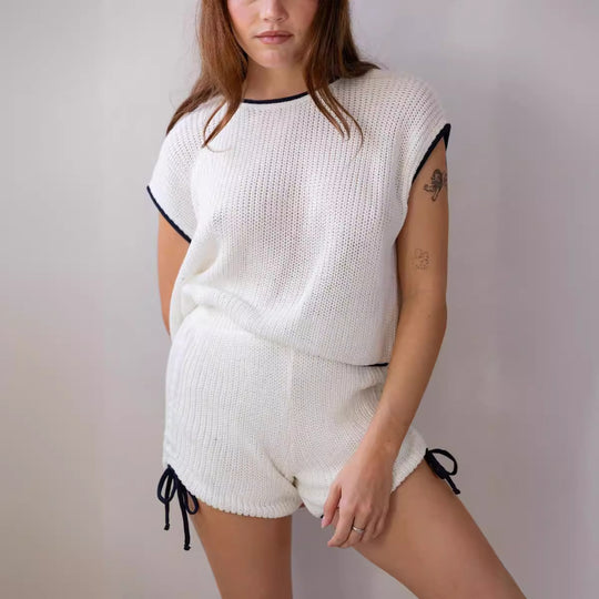 Damen Strickshorts-Set mit kontrastierenden Details und lockerem Schnitt EB