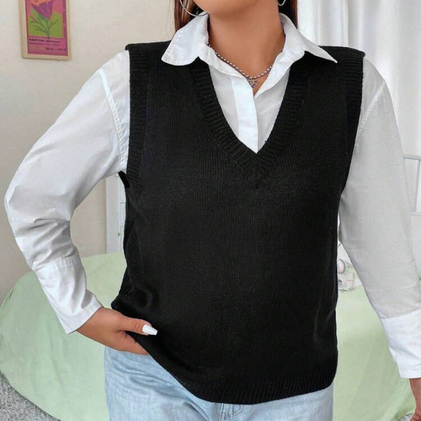 Damen Strickweste mit V-Ausschnitt und feinem Rippstrickmuster EB