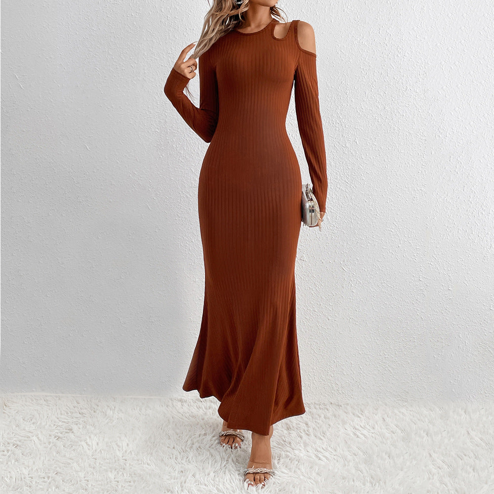 Damen geripptes Meerjungfrauen-Maxikleid mit Cold-Shoulder Cutouts, sculptender Passform und ausgestelltem Saum Eichborn Berlin