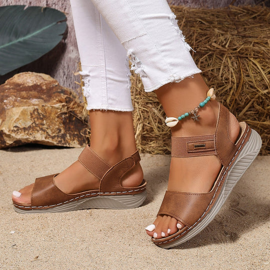 Damen Bequeme Wedge-Sandaletten mit verstellbarem Riemendesign EB