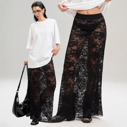Damen nan weites Baumwollshirt und langer transparenter Spitzenrock EB