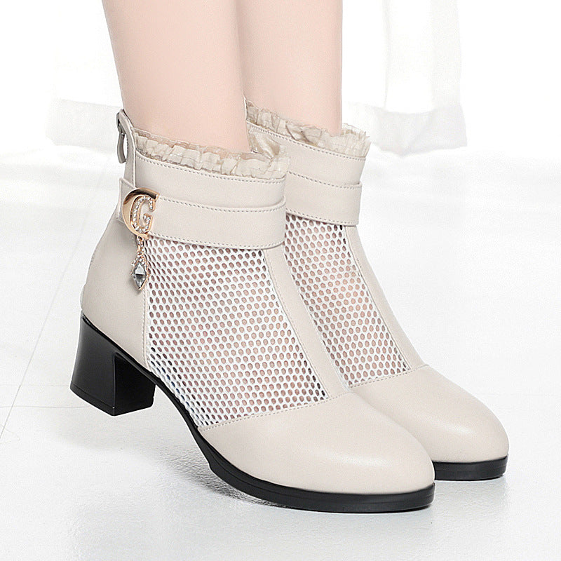 Damen Elegante Stiefeletten mit modischen Netzdetails und verziertem Riemen EB