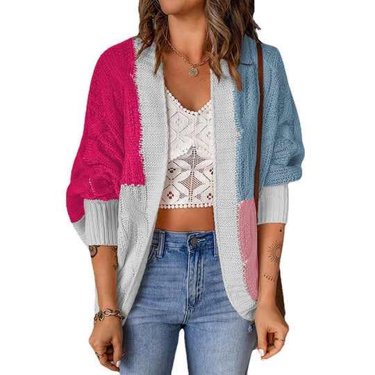 Damen Grobstrickjacke mit buntem Muster und lässiger Passform EB