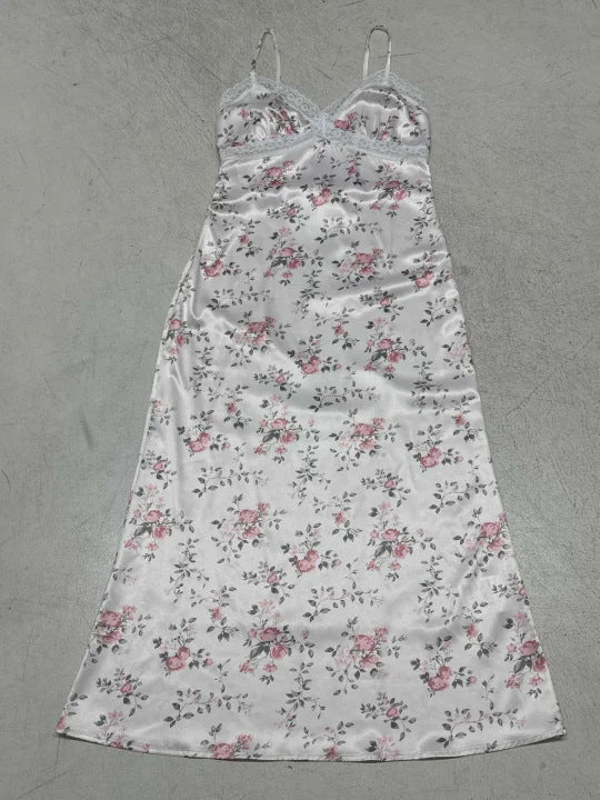 Damen Nachthemd mit floralem Design und zarten Spaghetti-Trägern EB