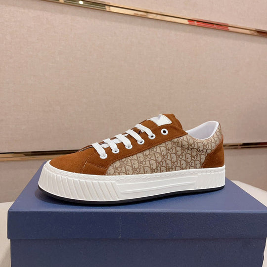 Damen modische Sneakers aus hochwertigem Wildleder mit eleganter Druckstruktur EB