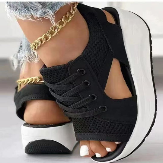 Damen Offene Keil-Sandale-Sneaker mit atmungsaktivem Mesh, profilierter Plateau-Sohle und Schnürung EB