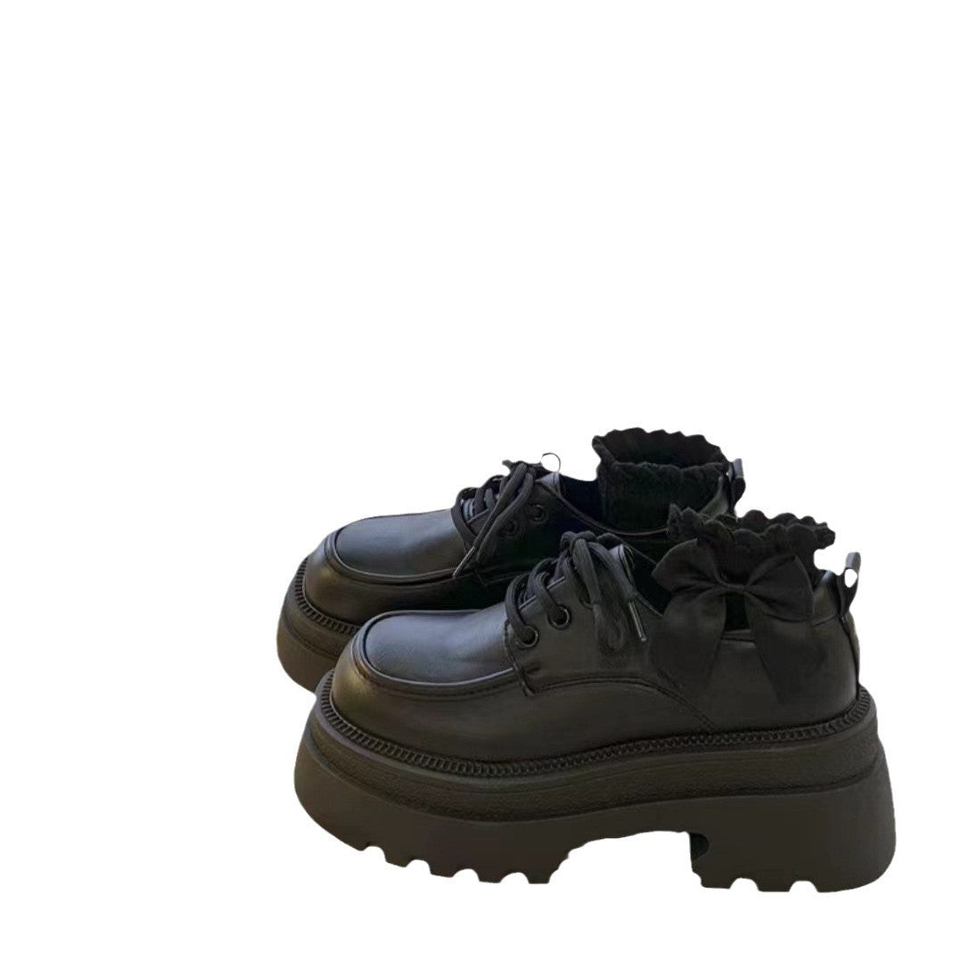 Damen Plateauschuhe mit glänzender Oberfläche und komfortabler Dämpfung EB