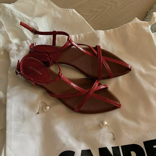 Damen elegante Sandalen mit geschwungenem Riemen und komfortablem Fußbett EB
