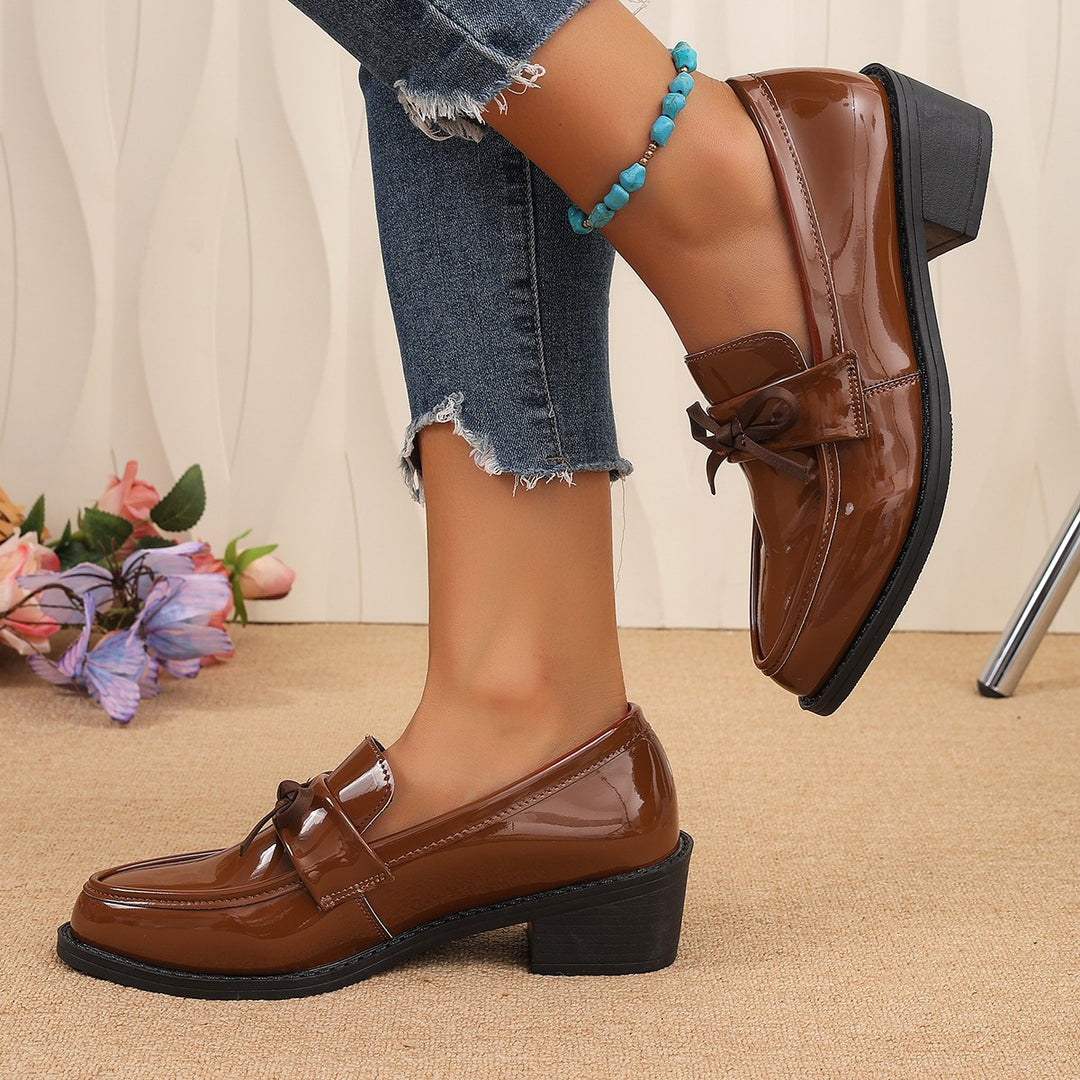 Damen elegante Lackleder-Mokassins mit modischem Schleifen-Detail EB