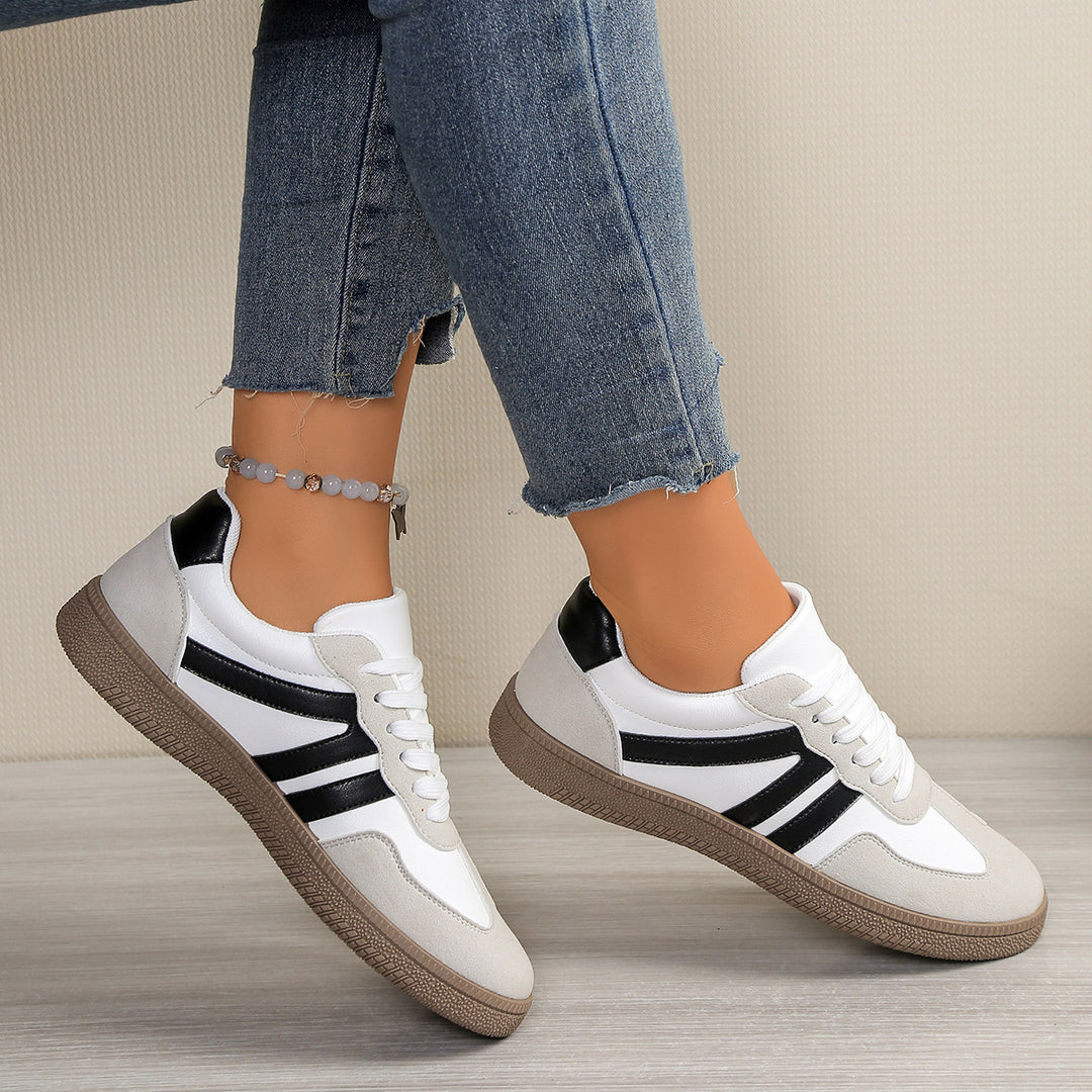 Damen Retro-inspirierte Sneakers mit sportlichem Design und einzigartigen Akzenten EB