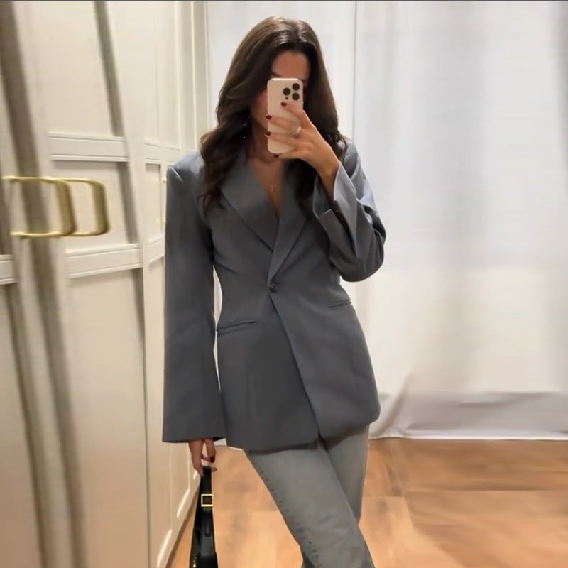 Damen Eleganter Blazer mit tailliertem Schnitt und praktischen Taschen EB