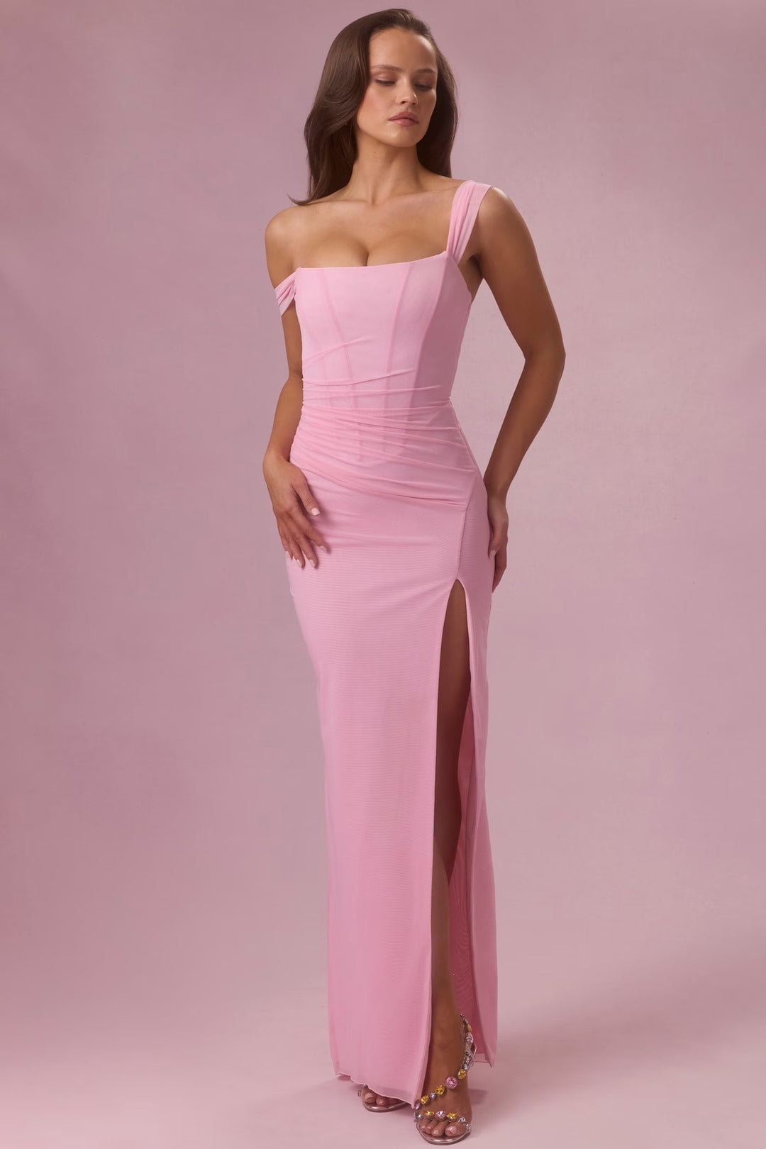 Damen Elegantes Maxikleid mit tiefem Schlitz und Rüschendetails EB