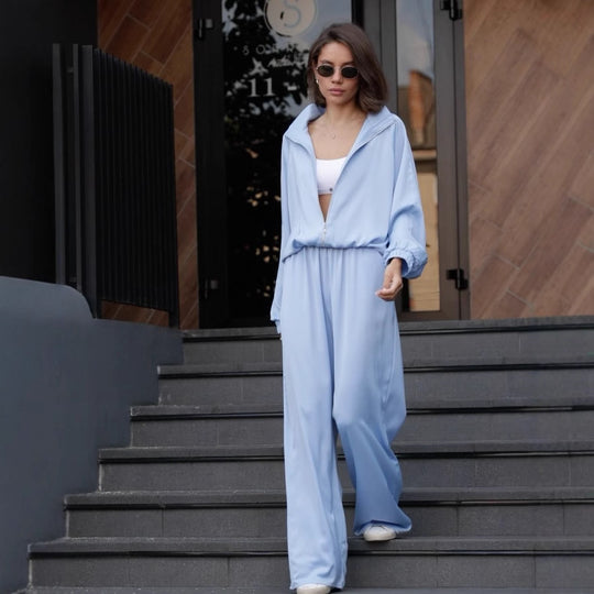 Damen lässiges Zweiteiler Set aus fließender Satinoptik mit weitem Bund und Crop-Top Eichborn Berlin