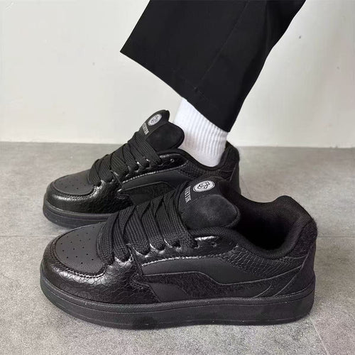 Damen Sportliche Sneakers mit strukturiertem Obermaterial und rutschfester Sohle EB