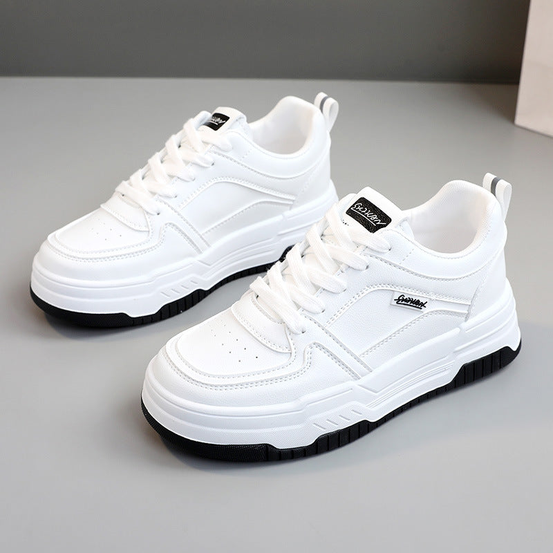 Damen Sportliche Sneakers mit verstärktem Sohlenprofil und atmungsaktiver Obermaterialstruktur EB