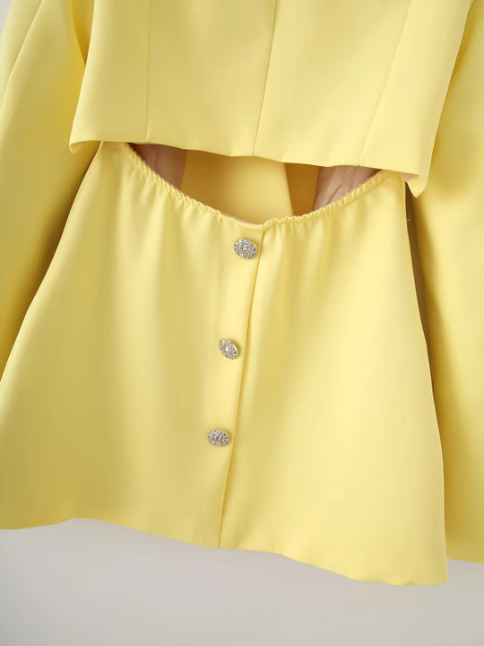 Damen strukturierter Blazer mit eleganten Klappärmel und dekorativem Verschluss EB
