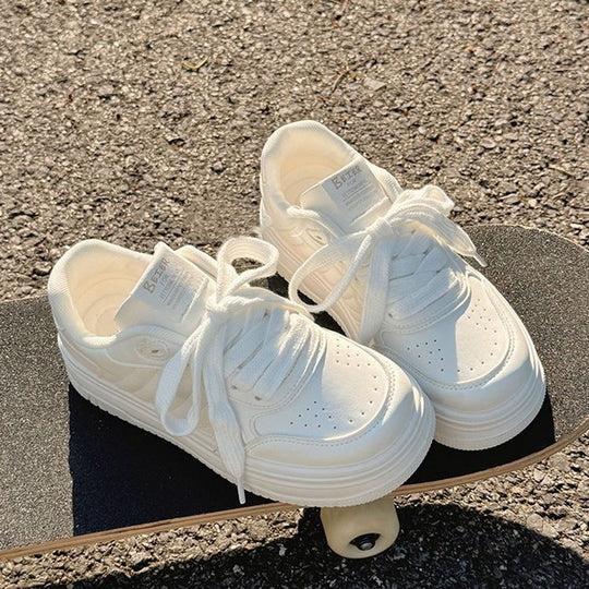Damen Sportliche Sneakers mit hochdämpfendem und atmungsaktivem Obermaterial EB