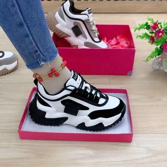 Damen Modische Chunky Sneakers mit einzigartigem Sohlendesign EB