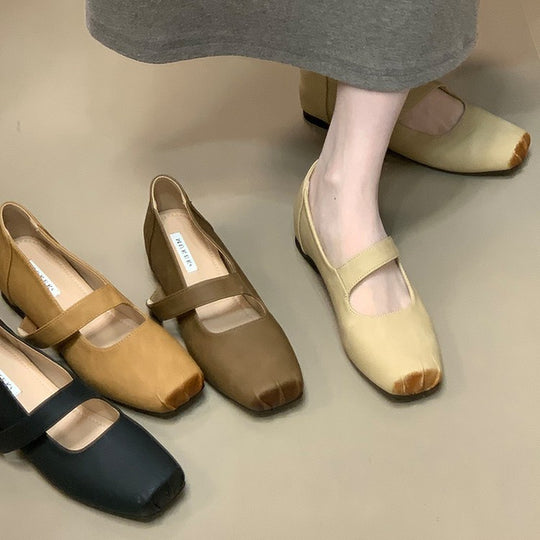 Damen Ballerinas mit verstellbarem Riemen und komfortablem Fußbett EB