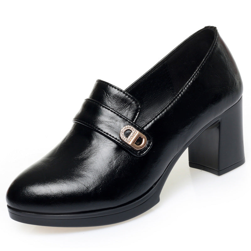 Damen elegante Pumps mit modischem Verschlussdetail EB