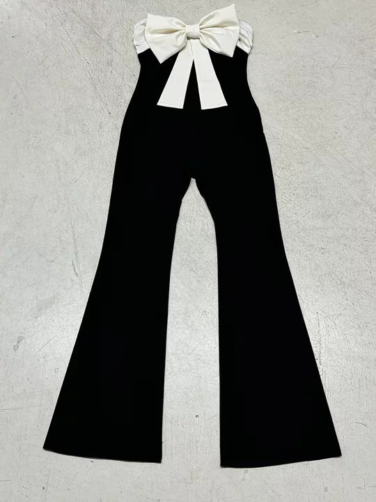 Damen eleganter Jumpsuit mit Schleifen-Akzenten und weiten Beinen EB