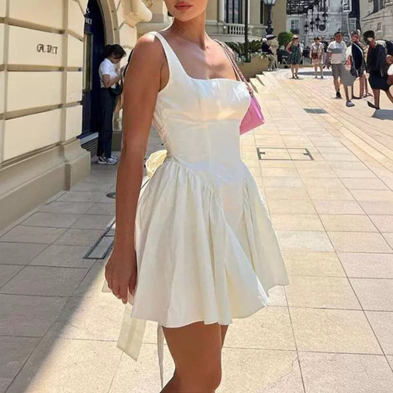 Damen Cocktailkleid mit Quadrat-Ausschnitt und voluminösem Rock EB