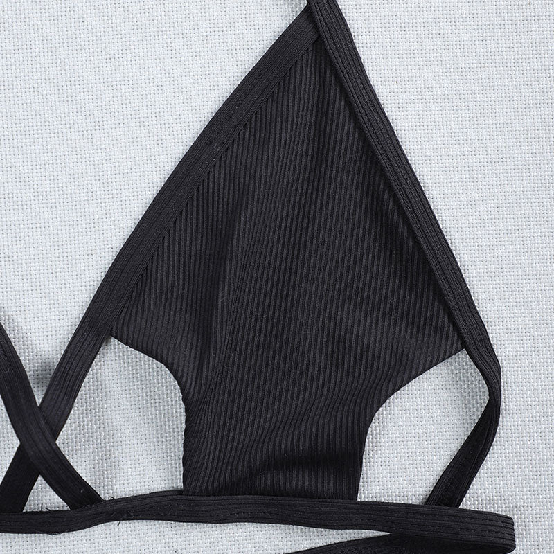 Damen Triangel-Bikinioberteil mit raffiniertem Schnitt und verstellbaren Trägern EB