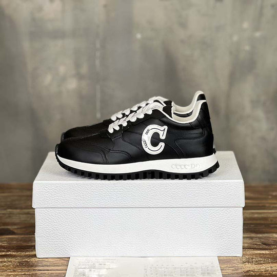 Damen Sportliche Sneaker mit gepolsterter Innensohle und rutschfester Laufsohle EB