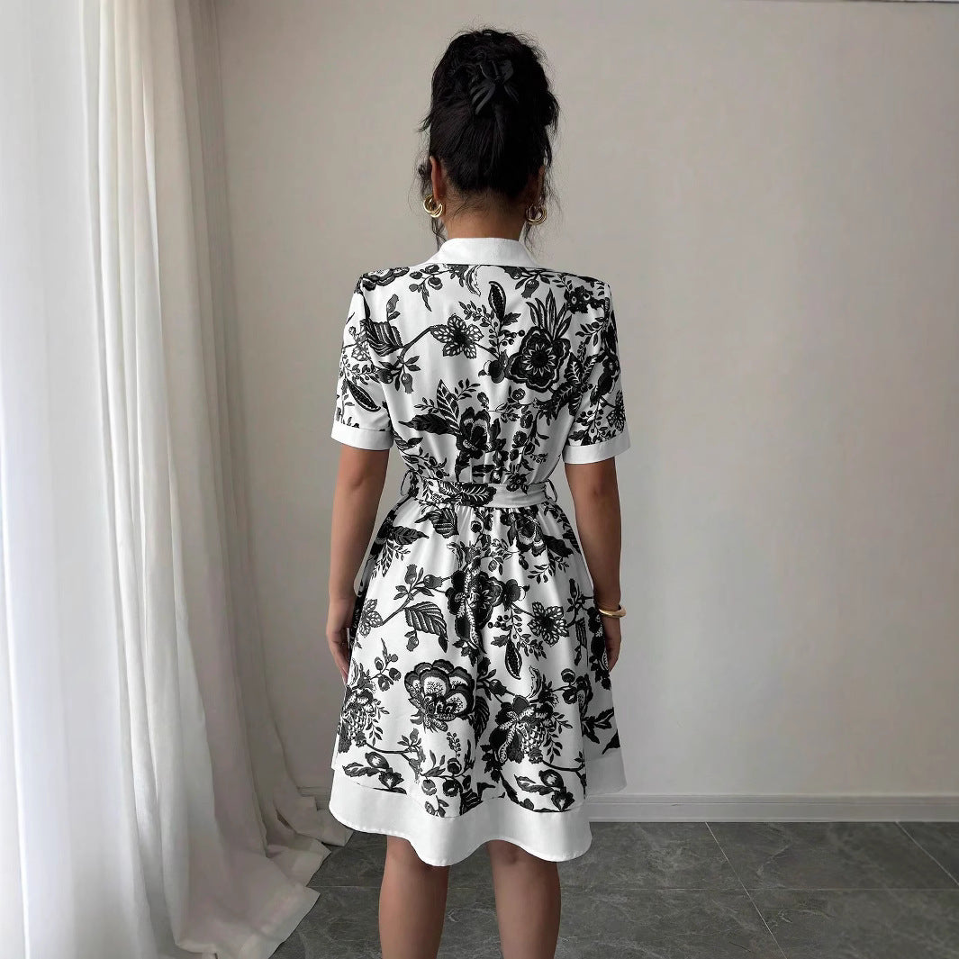 Damen Hemdblusenkleid mit floralen Mustern und Taillengürtel EB