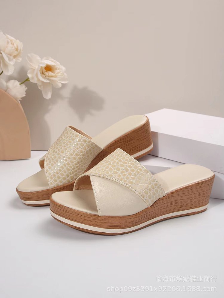 Damen Komfortable Wedgesandalen mit elegantem Obermaterial EB